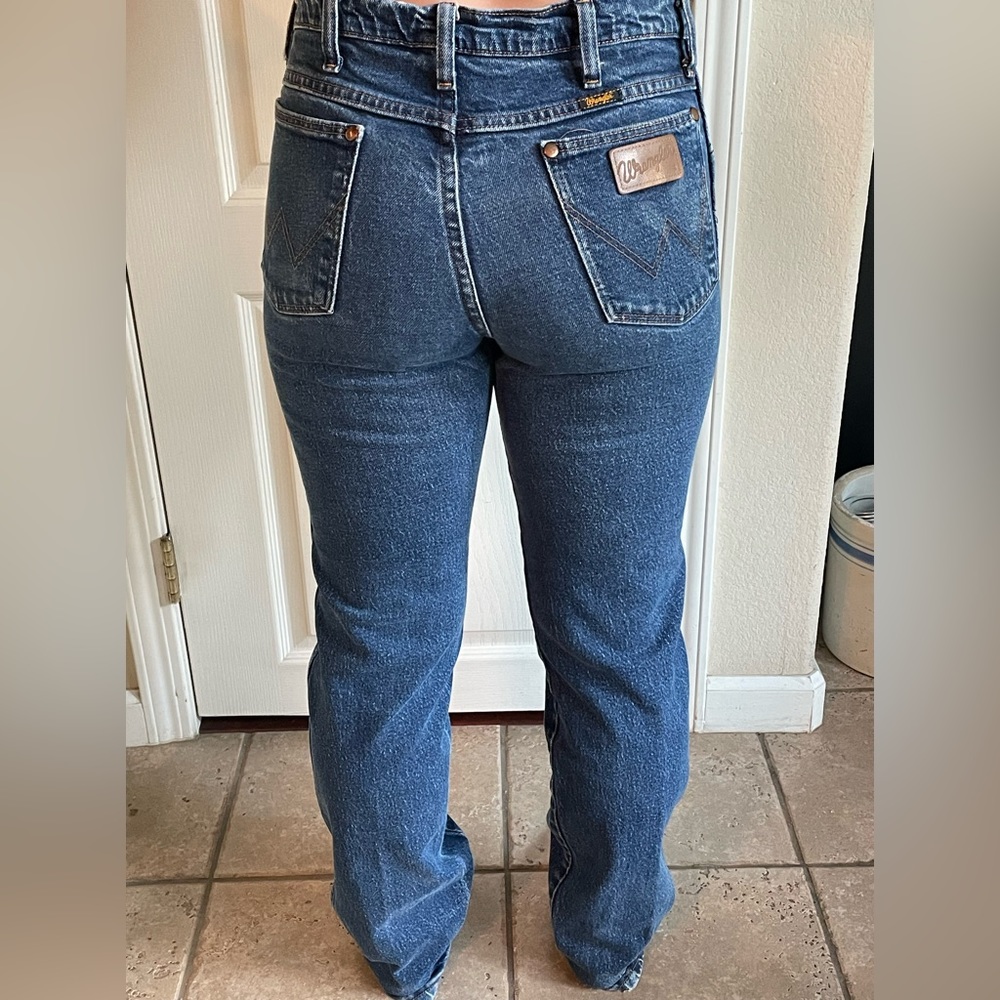 Women’s wrangler, jeans,